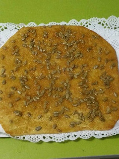 Una foto de Coca de pipas con base de pizza