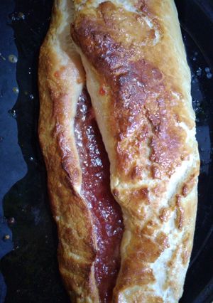 Una foto de Pan casero con relleno con membrillo