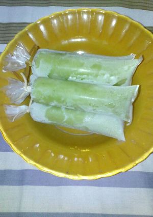 Foto resep Es Juice Alpukat..by: Erni Hartanti.Amd😍😄😘
