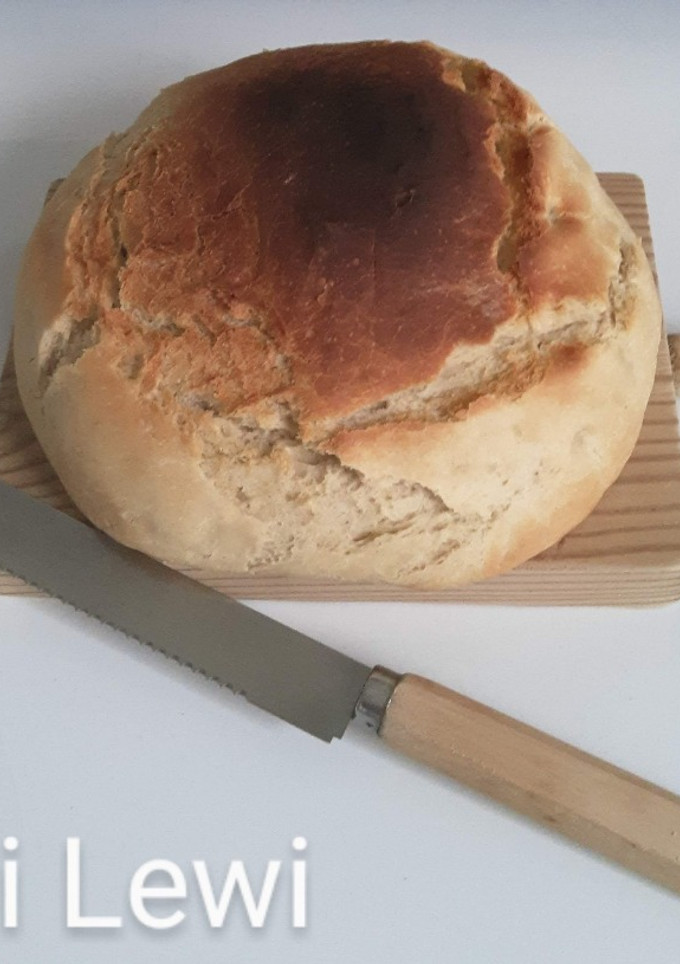 Una foto de Pan casero fácil en  horno microondas (4 ingredientes)