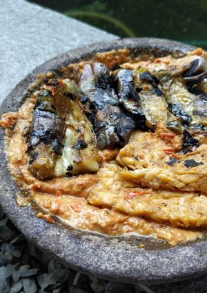 Foto resep Terong bakar Sambal kacang