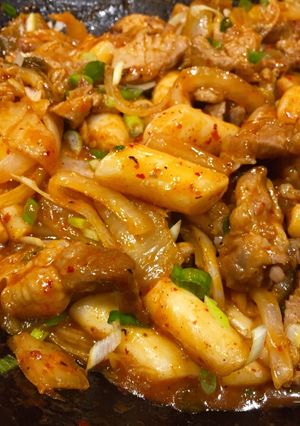 A picture of Ddukbokki with Pork & Kimchi.