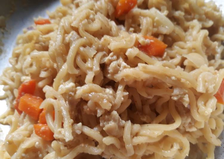 Indomine with carrot