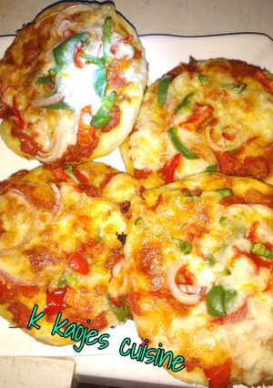 A picture of Mini pizzas.