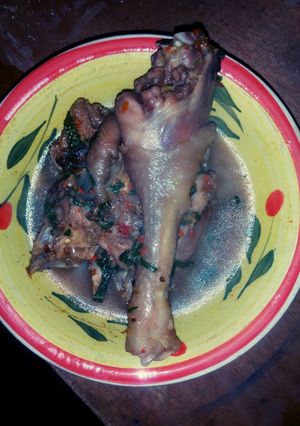 A picture of Chicken peppersoup.