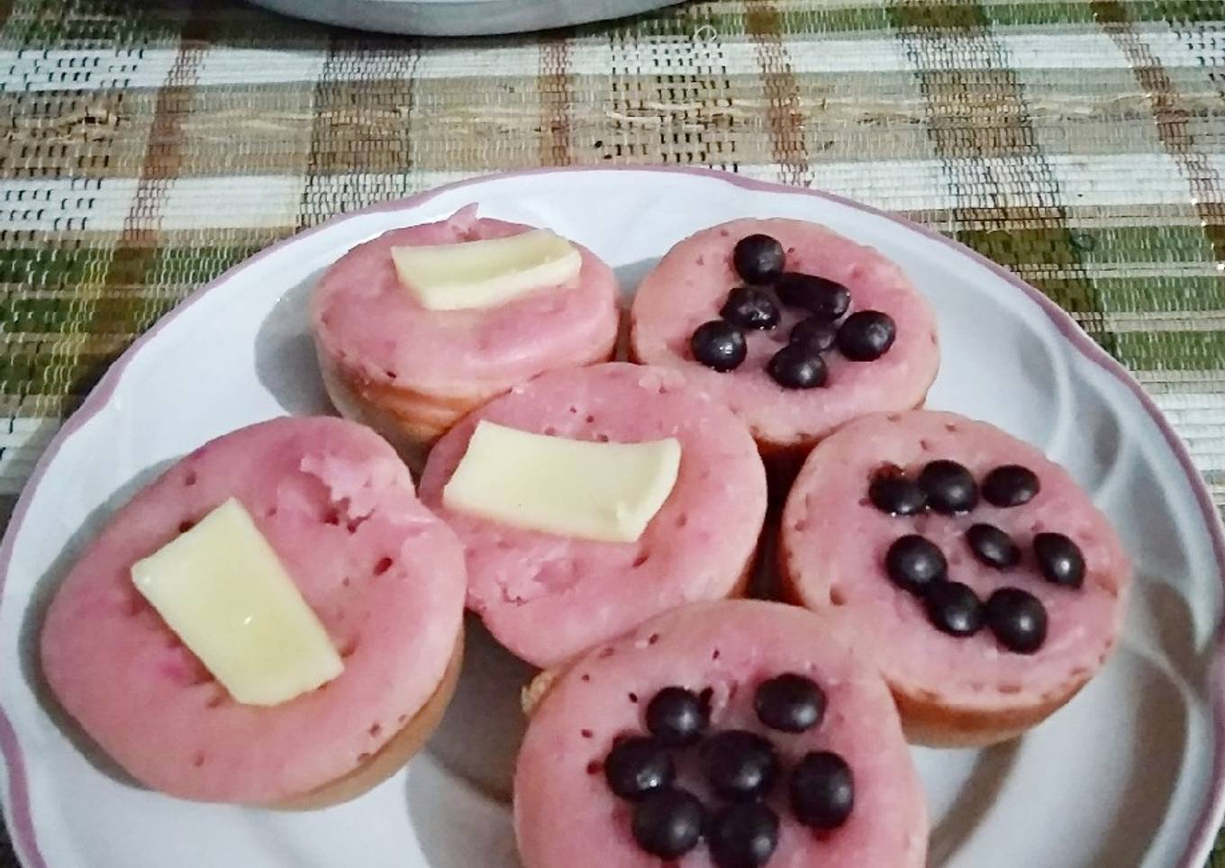 Kue cubit buah naga