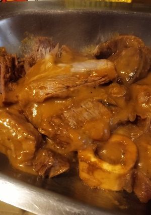Una foto de Ossobuco en su salsa