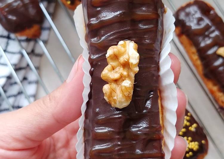 Step-by-Step Guide to Serve Favorite Eclairs