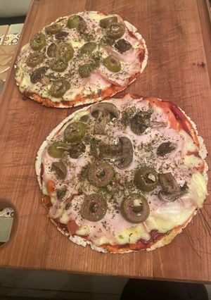 Una foto de Pizzetas bajas en grasas y carbohidratos