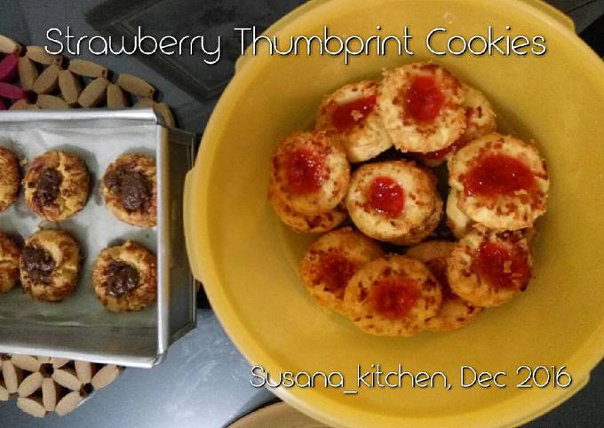 Recipe: Perfect Strawberry Thumbprint Cookies Super Nagih