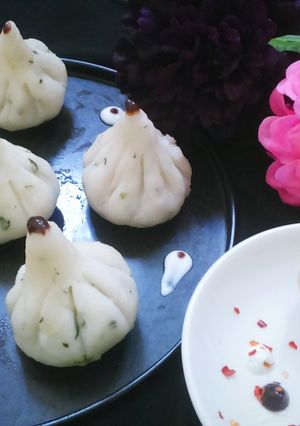 A picture of Savoury spicy Modak.