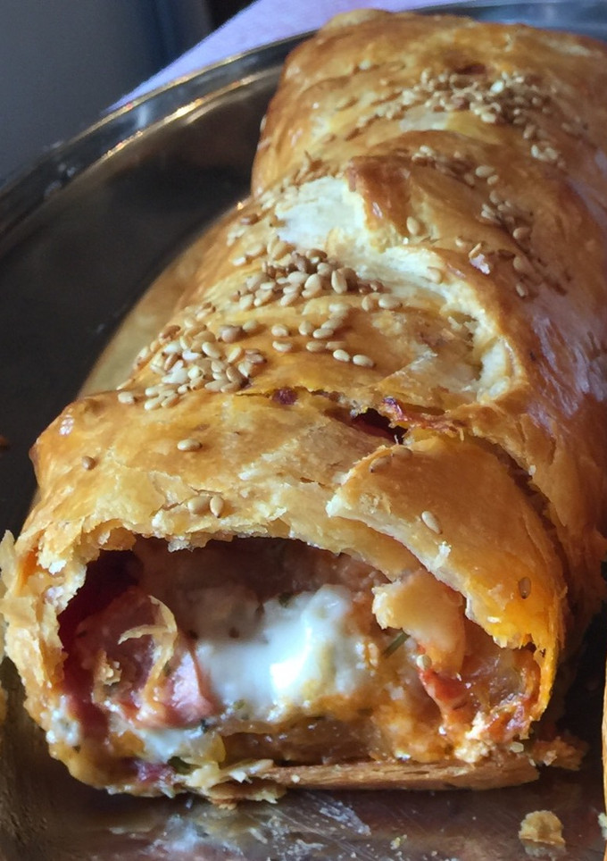 Una foto de Hojaldre de bacon y queso