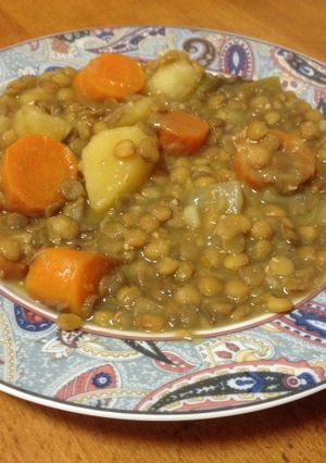 Una foto de Lentejas con verduras