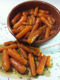Una foto de Zanahorias baby glaseadas con miel y tomillo