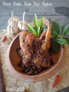 Foto resep Bebek Bumbu Hitam Khas Madura
