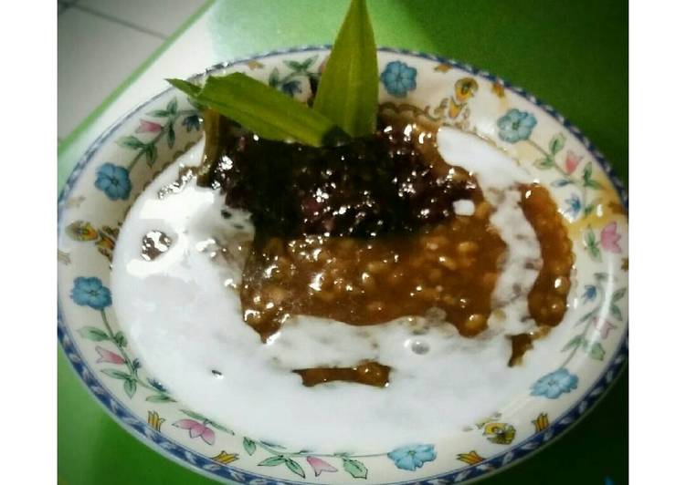 Bubur kacang hijau ketan hitam