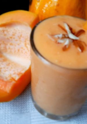 A picture of Sweet Papaya Milkshake.