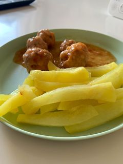 Una foto de Patatas en lekué para guarnición lista en 5 minutos