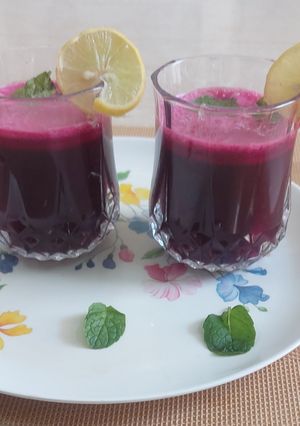 બીટરૂટ નો જ્યૂસ (Beetroot Juice Recipe In Gujarati) રેસીપી મુખ્ય ફોટો