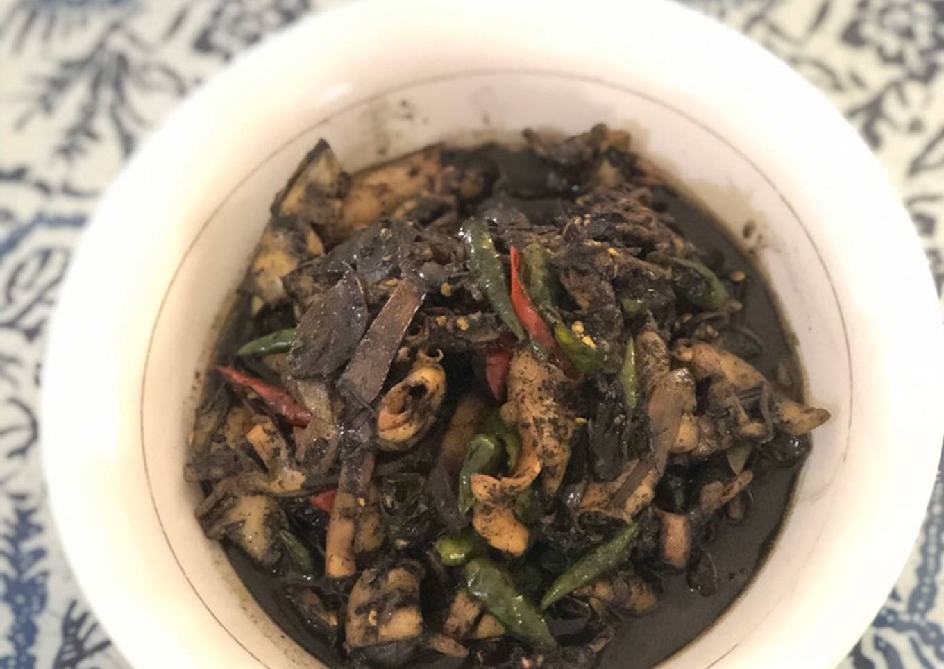 Tumis cumi hitam pedes enak