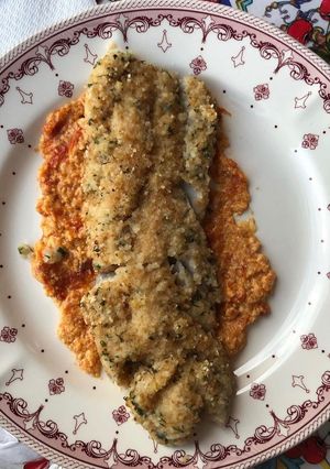 Foto di MERLUZZO AL LATTE, PANATO E COTTO AL VAPORE, CON SALSA DI POMODORI