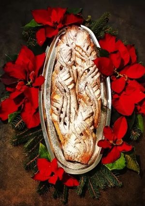 Foto di Dolcetti di Natale con farina di segale ricotta e confettura di mele cotogne