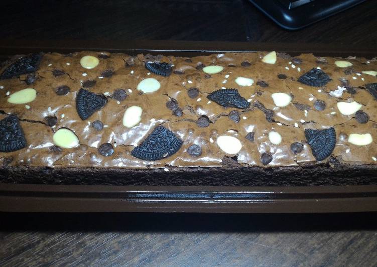 Brownies panggang shiny crust