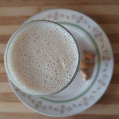 Banana smoothie A picture of Banana smoothie.