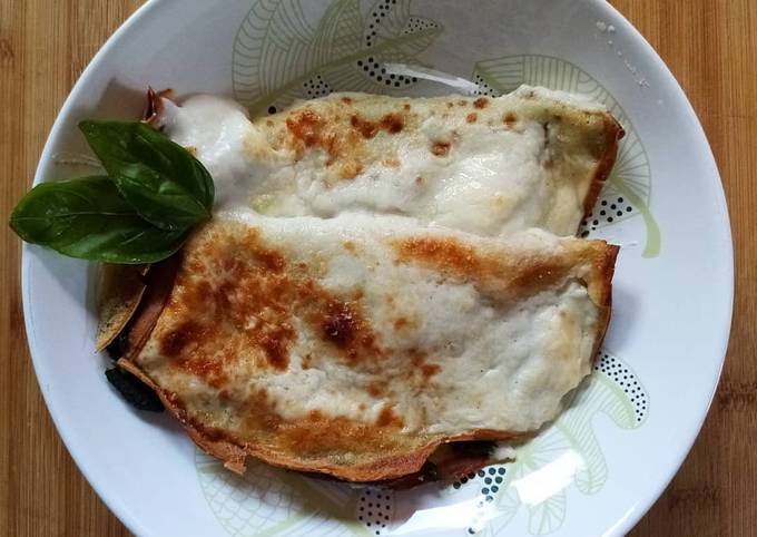 Crepes con spinaci e besciamella