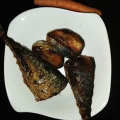 A picture of Fried titus fish.