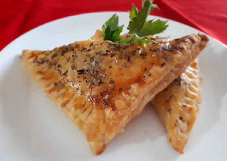 Bagaimana Membuat Chicken Curry Puff Pastry yang Enak