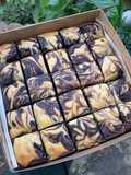 Fudgy cheese brownies