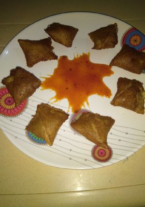 A picture of Bread samosa.
