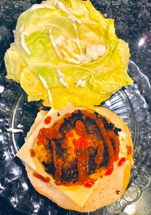 Une photo de Burger de saumon et choux fleurs
