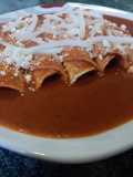 Enchiladas con mole rojo del istmo