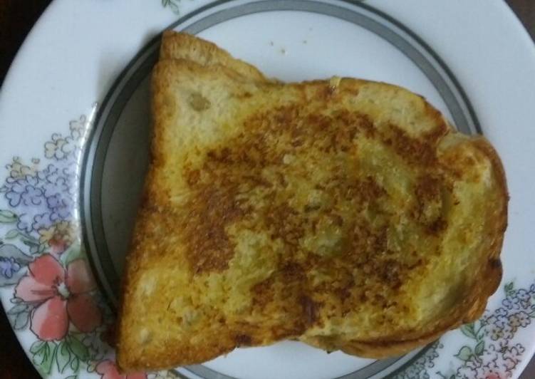 Simple Way to Prepare Favorite Toasted Garlic bread