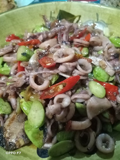 Foto resep Oseng cumi pete