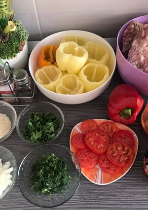 O poză a rețetei Ardei umpluți cu carne de porc.