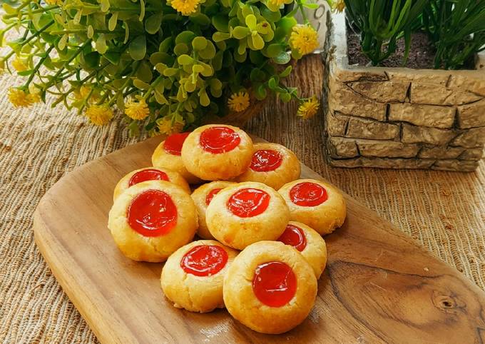 Resep Strawberry Thumbprint Cookies, Menggugah Selera