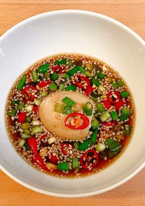 韓國超流行! 香辣下飯~ 麻藥雞蛋 的食譜成品照片
