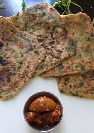 मेथी मसाला पराठा (Methi masala paratha recipe in hindi) रेसिपी मुख्य फोटो