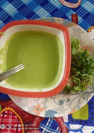 ગ્રીન ચટણી(green chutney recipe in Gujarati) રેસીપી મુખ્ય ફોટો