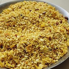 A picture of Chiwda.
