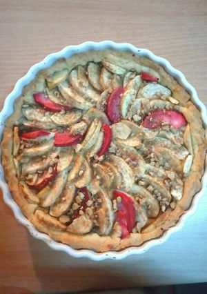 A picture of Apple tart.
