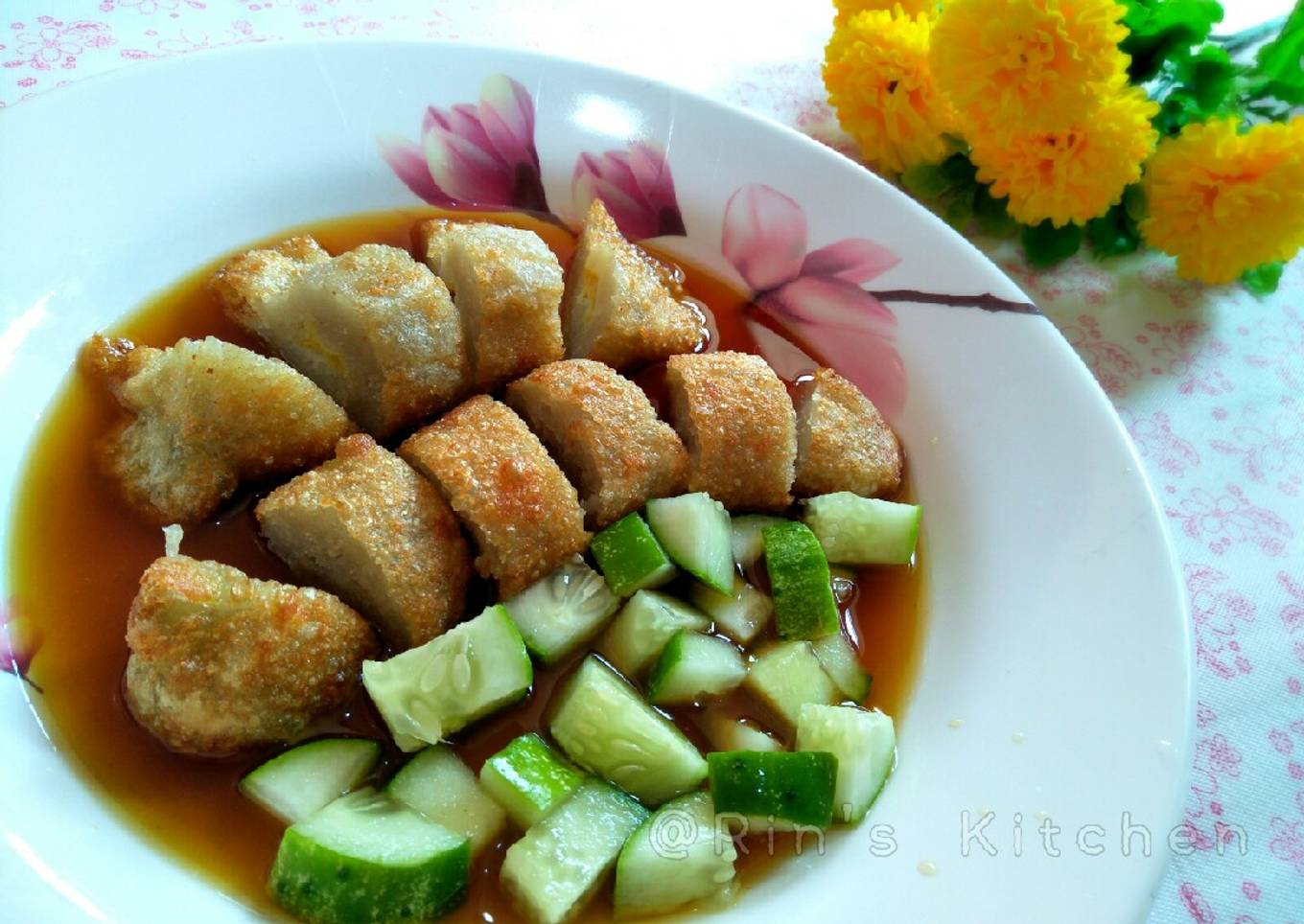 Pempek Teri (Anchovy Fishcake)