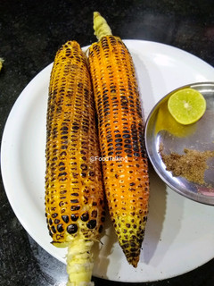 A picture of Roasted Corn Cobs(Maize).