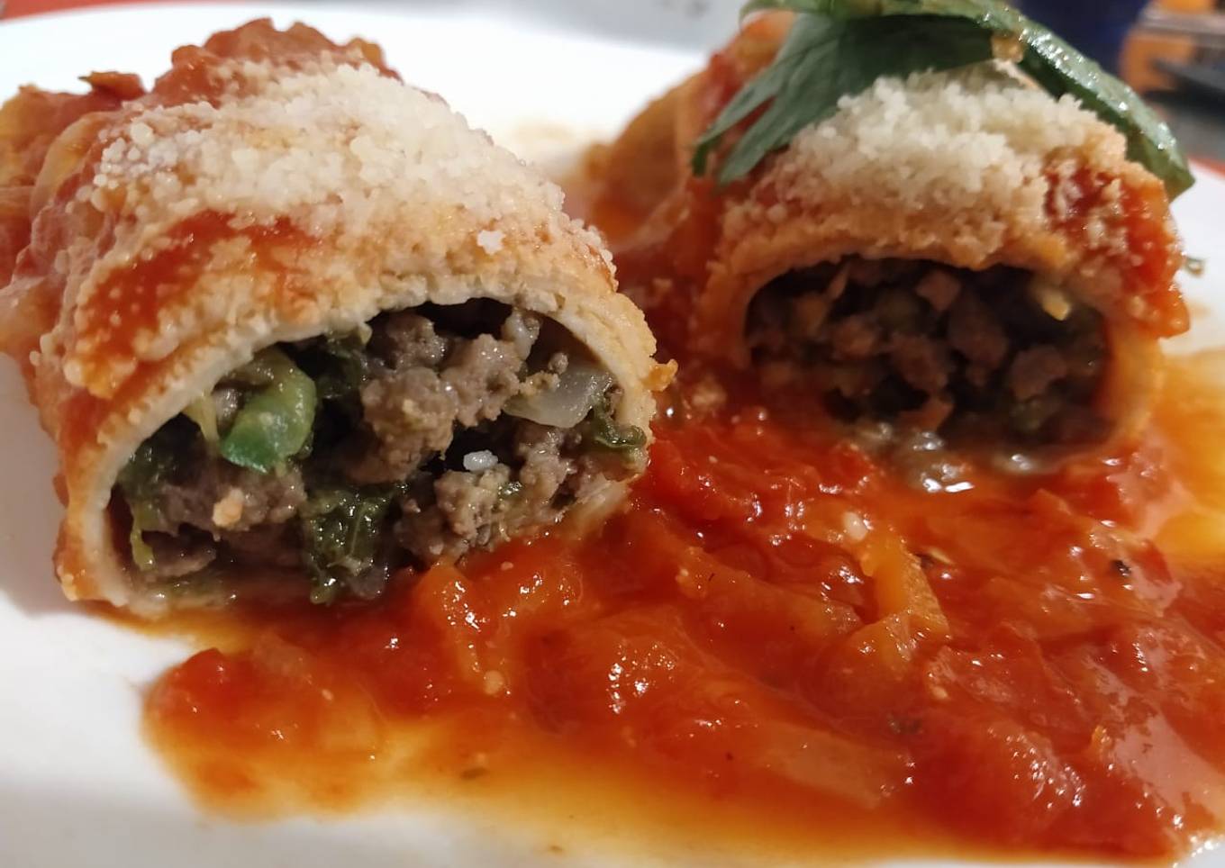 Canelones de Kale, zapallito y carne picada