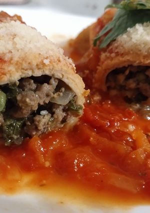 Una foto de Canelones de Kale, zapallito y carne picada
