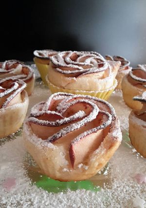 A picture of AMIEs Apple Cinnamon Roses.