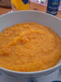 Une photo de Purée patate douce lentille corail
